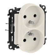 VALENA LIFE GNIAZDO 2 P+Z Z PRZESŁONĄ DO RAMEK WIELOKROTNYCH KREMOWE 16 A &ndash; 250 V~